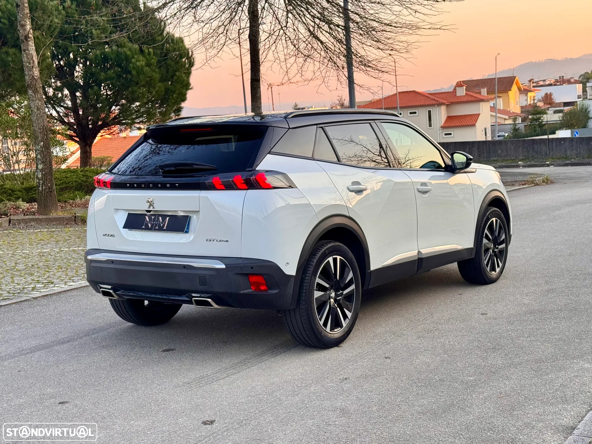 Peugeot 2008 1.2 PureTech GT Line - 17