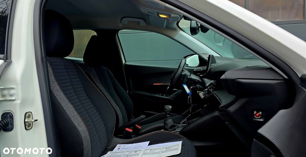 Peugeot 2008 1.2 PureTech Active Pack S&S - 11