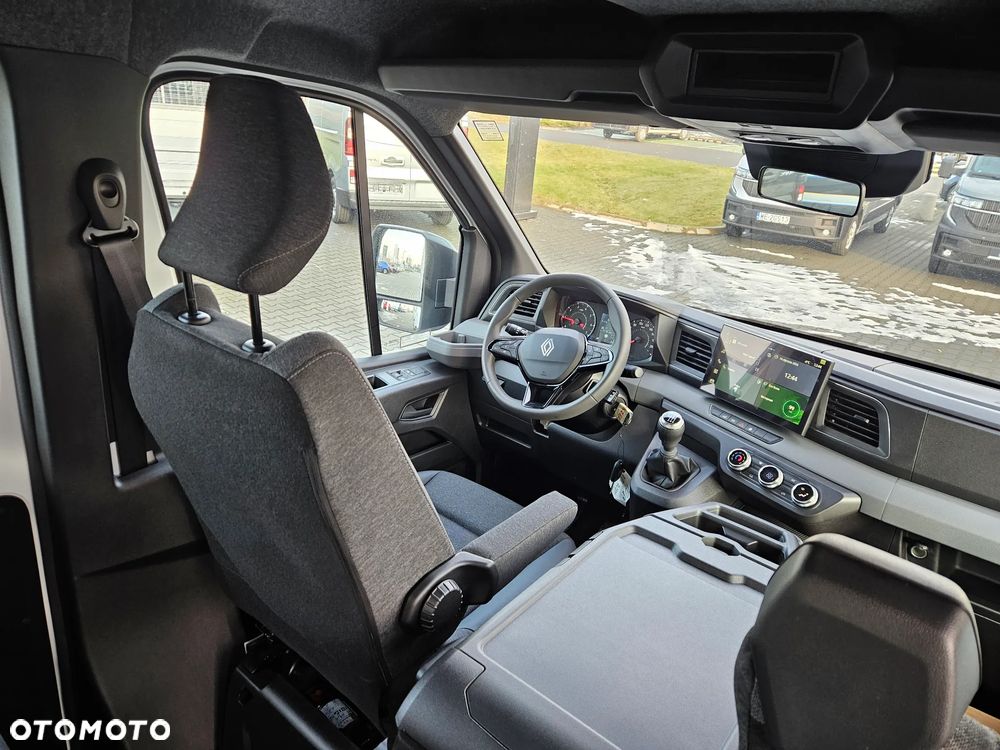 Renault nowy Master RWD bliźniaki DOKA skrzynia 3,1 - 13