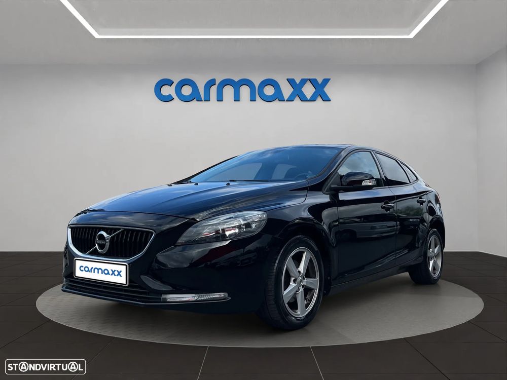 Volvo V40 2.0 D2 Momentum - 1
