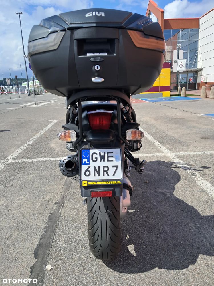 BMW R - 8