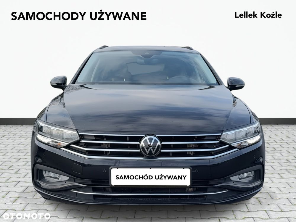 Volkswagen Passat - 2