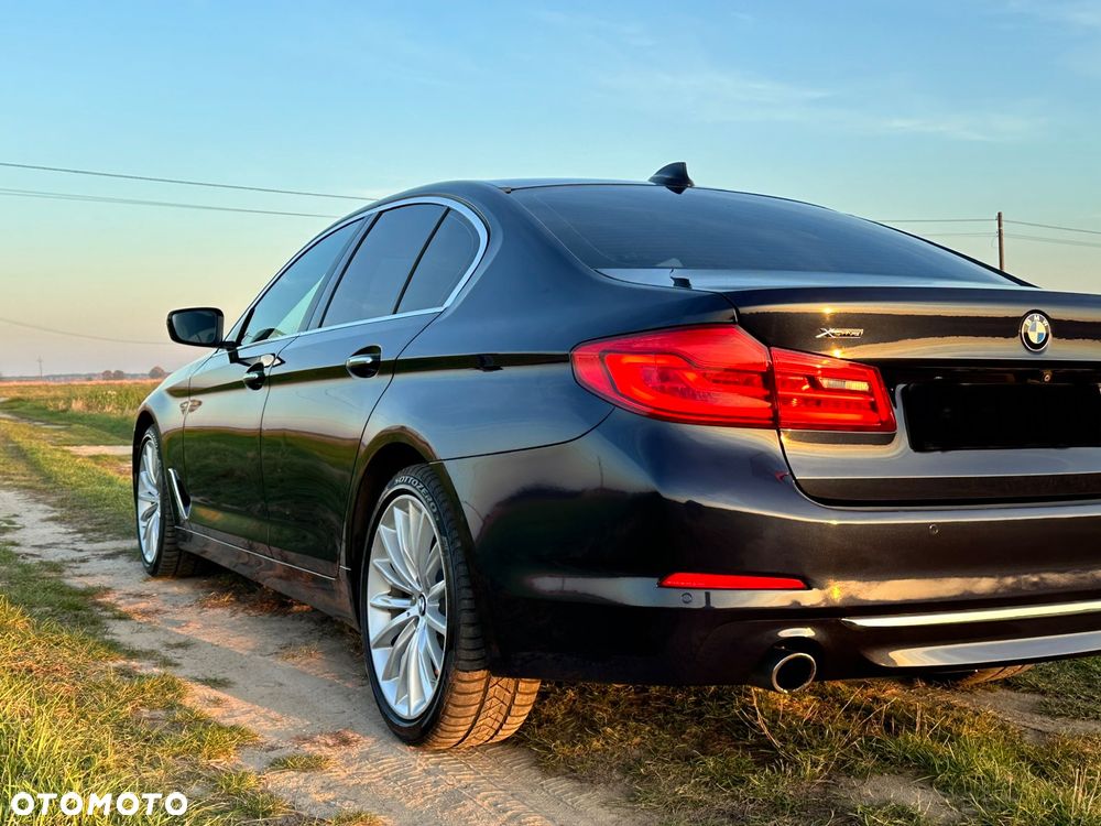 BMW Seria 5 530i xDrive Luxury Line - 4