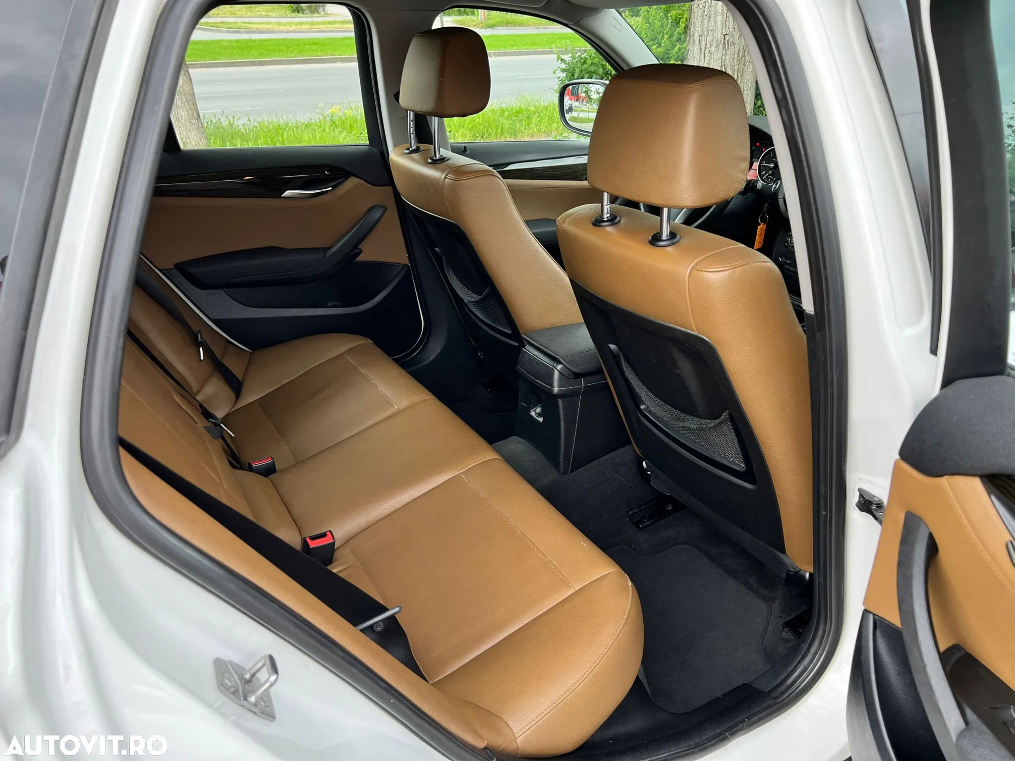 BMW X1 sDrive18d xLine - 14