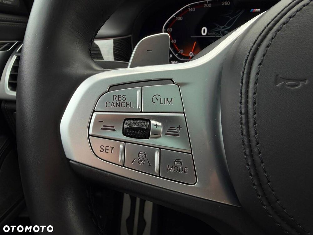 BMW Seria 7 750i xDrive sport - 19