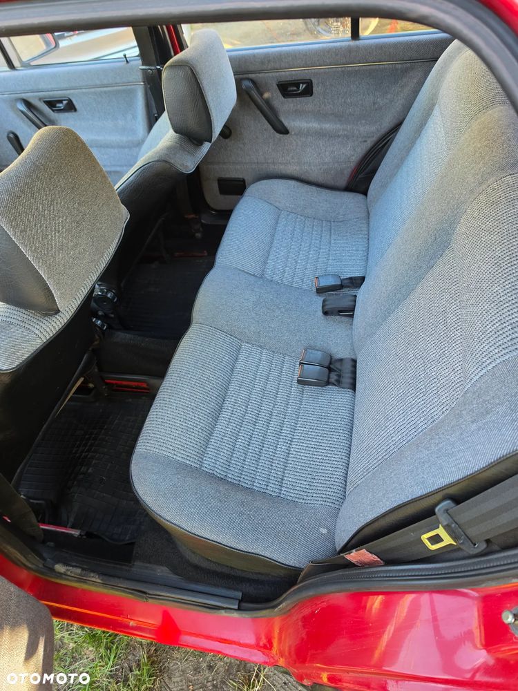 Volkswagen Golf 1.6 (C) D - 14