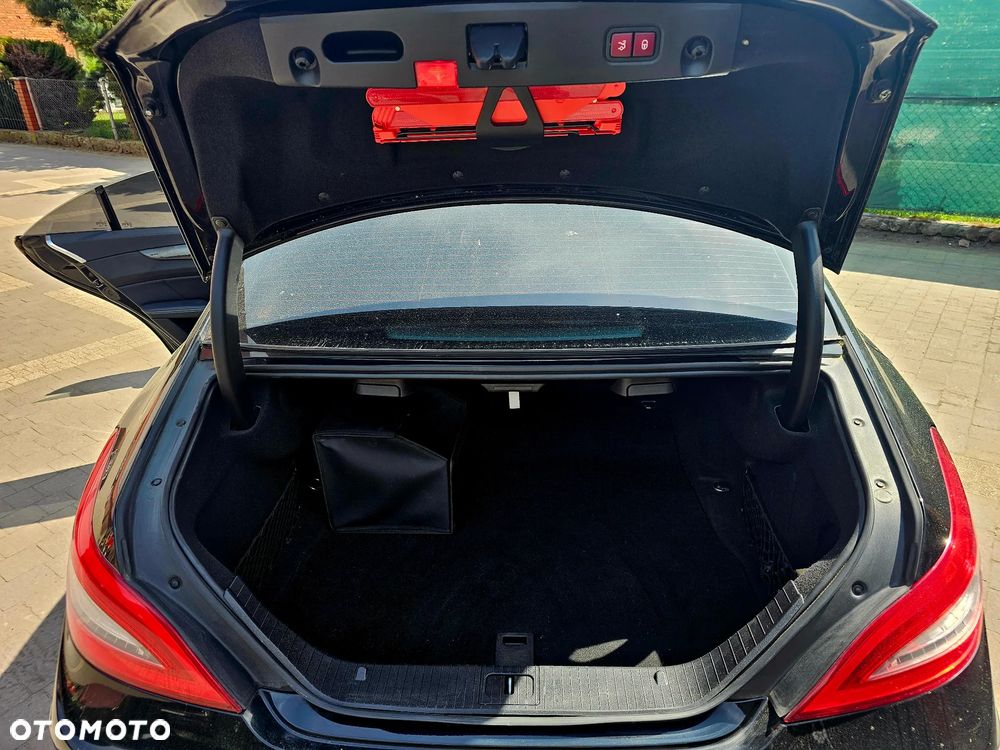 Mercedes-Benz CLS 500 4-Matic BlueEff - 9