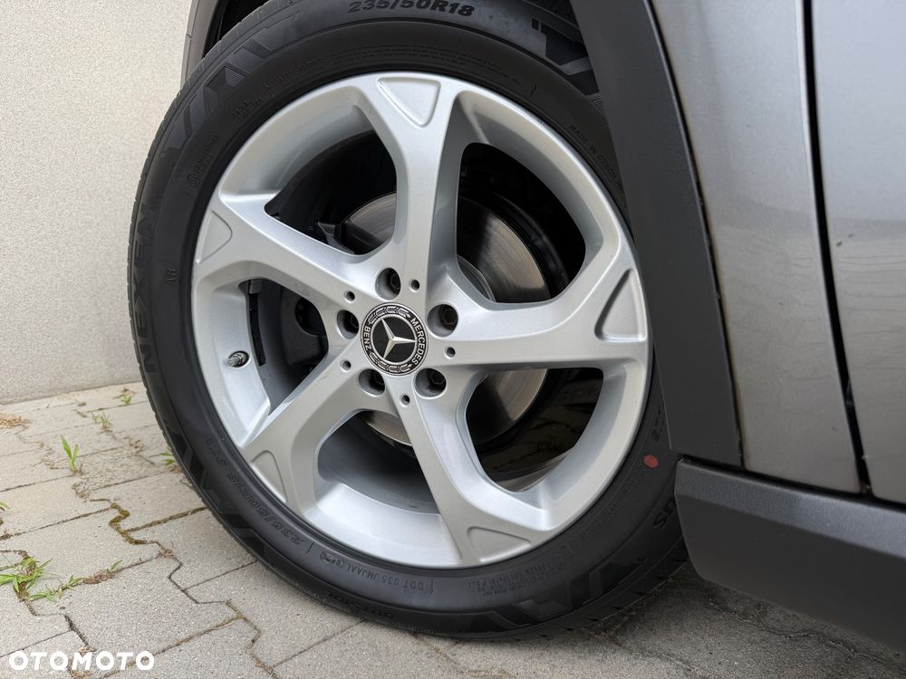 Mercedes-Benz GLA 180 7G-DCT Peak Edition - 30