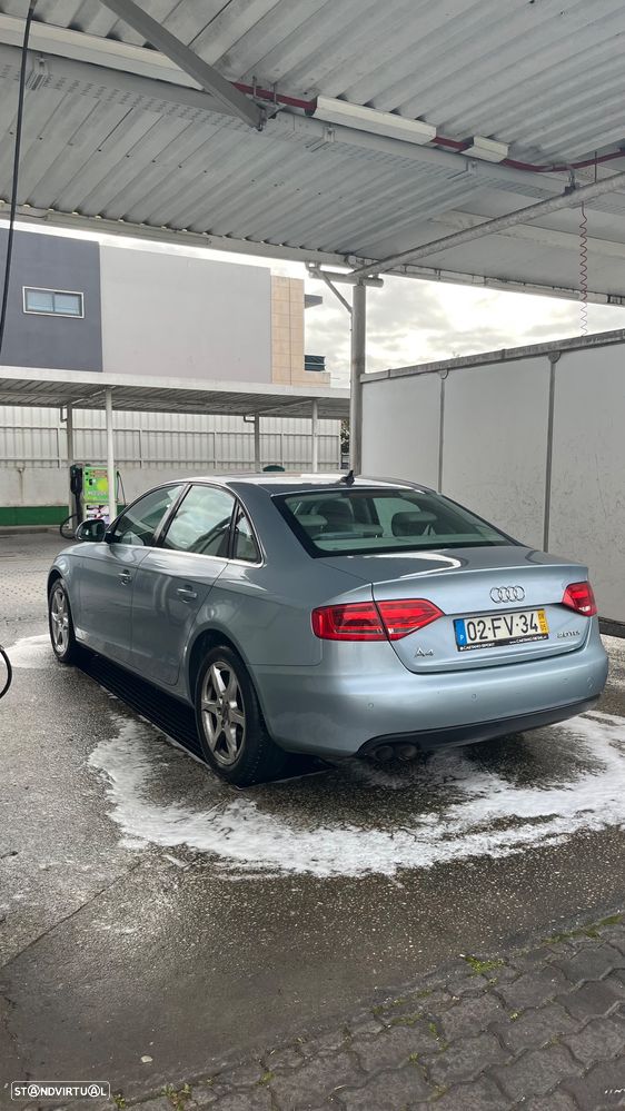 Audi A4 2.0 TDI Advance Multitronic - 3