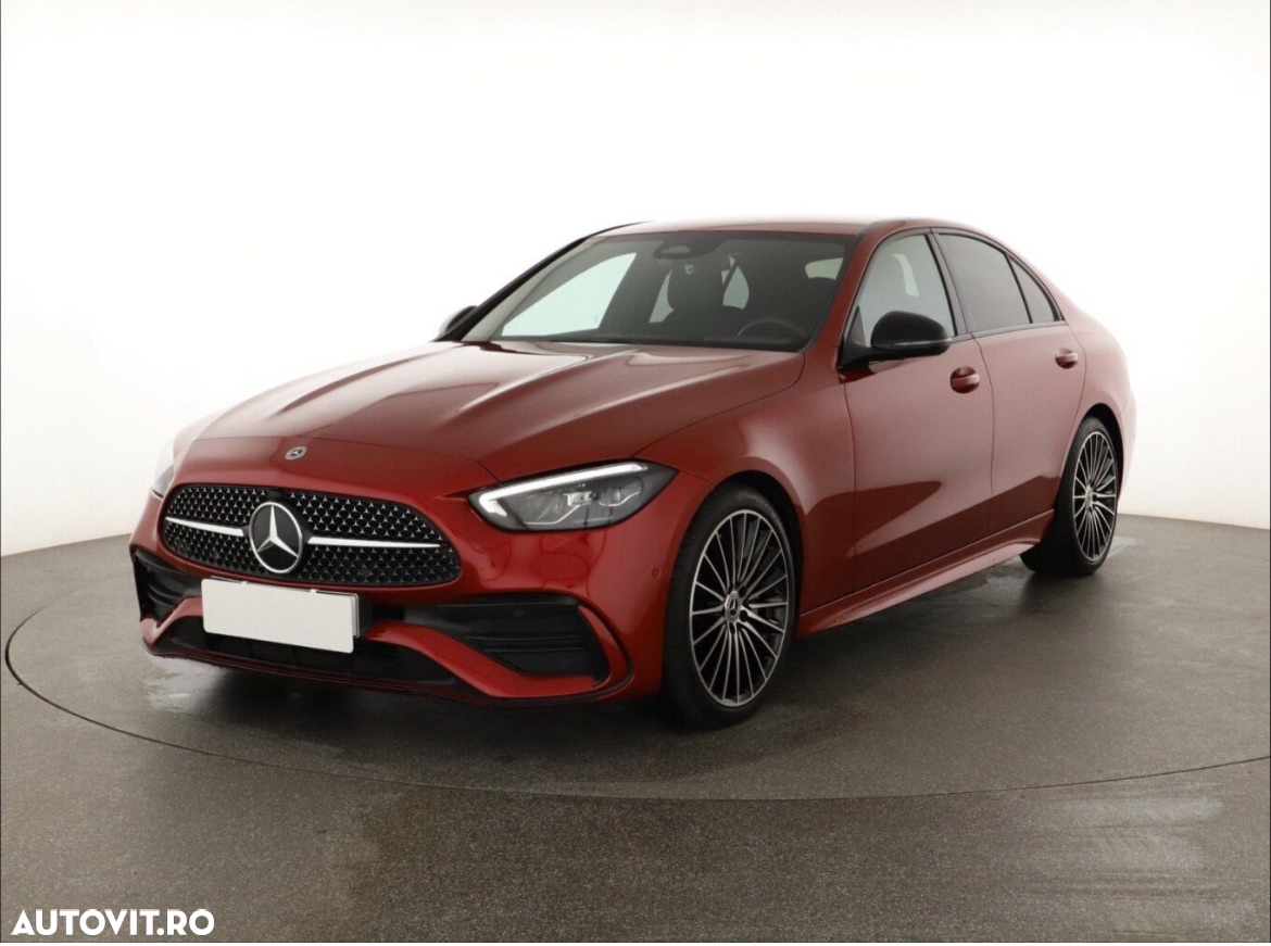 Mercedes-Benz C 300 4Matic T 9G-TRONIC - 2