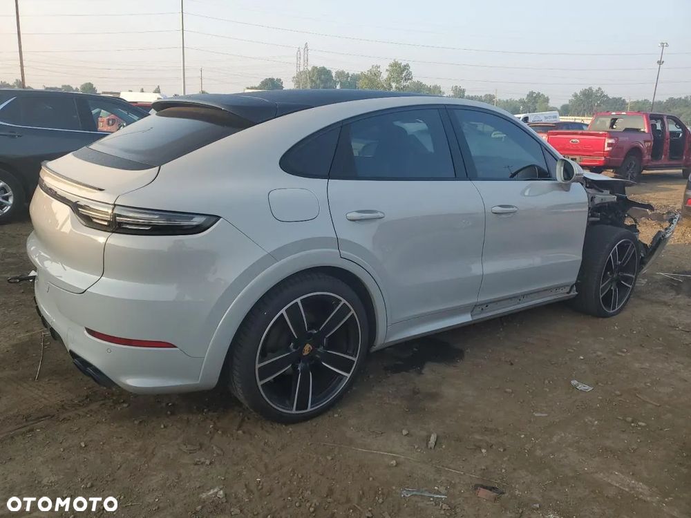 Porsche Cayenne Coupe - 3