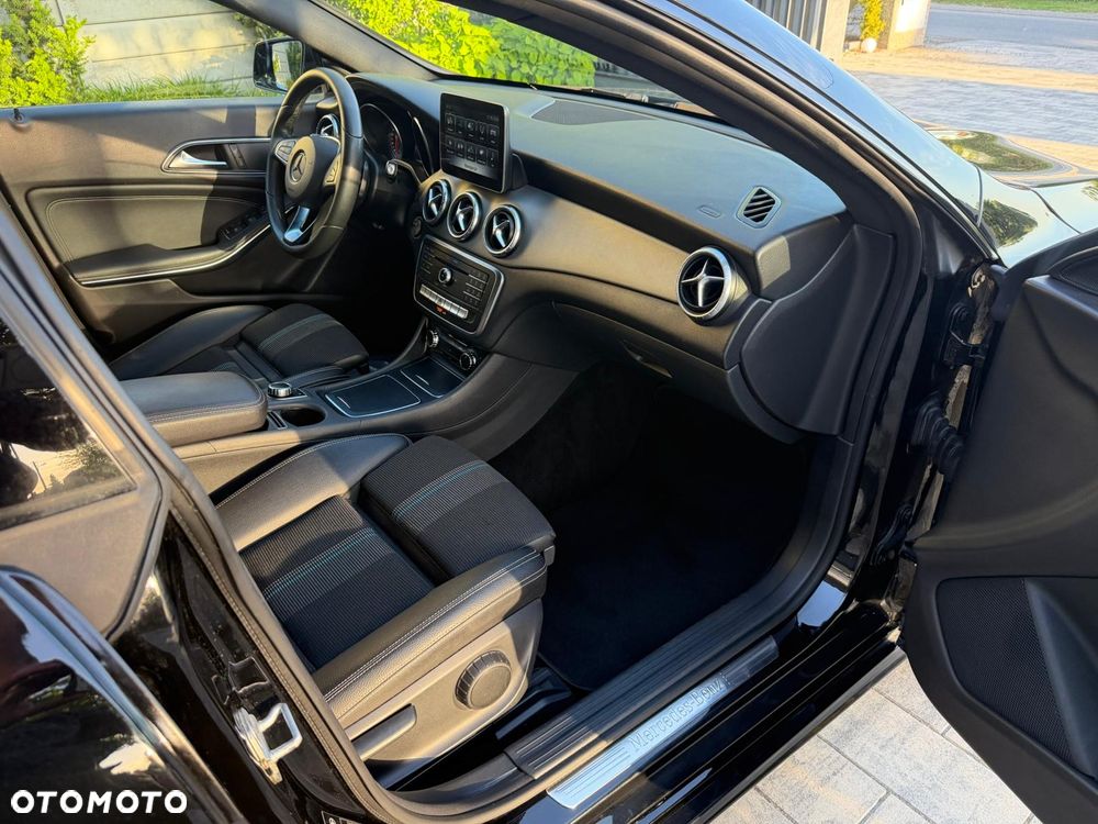Mercedes-Benz CLA 200 d 7G-DCT AMG Line - 8