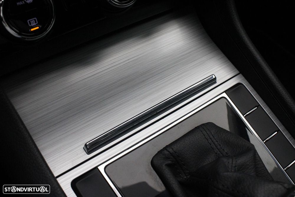 Skoda Superb Break 2.0 TDI Ambition DSG - 27