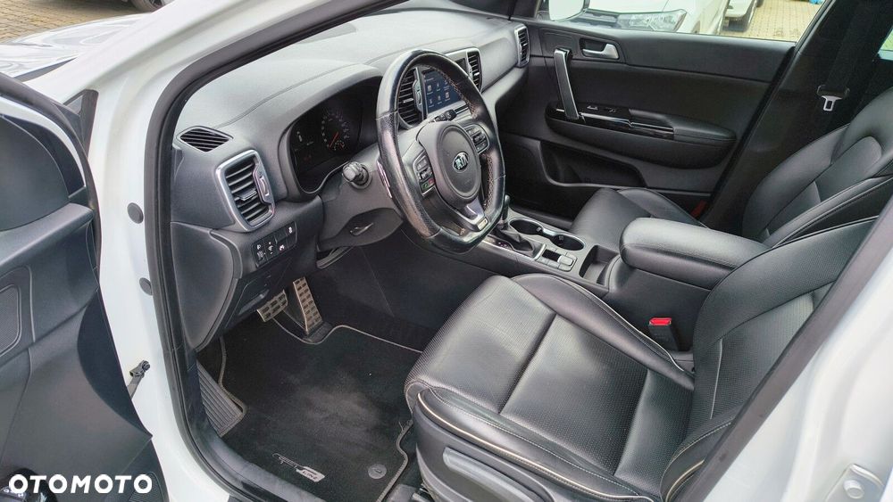 Kia Sportage - 10