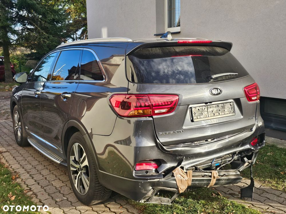 Kia Sorento 2.2 CRDi AWD GT Line - 4