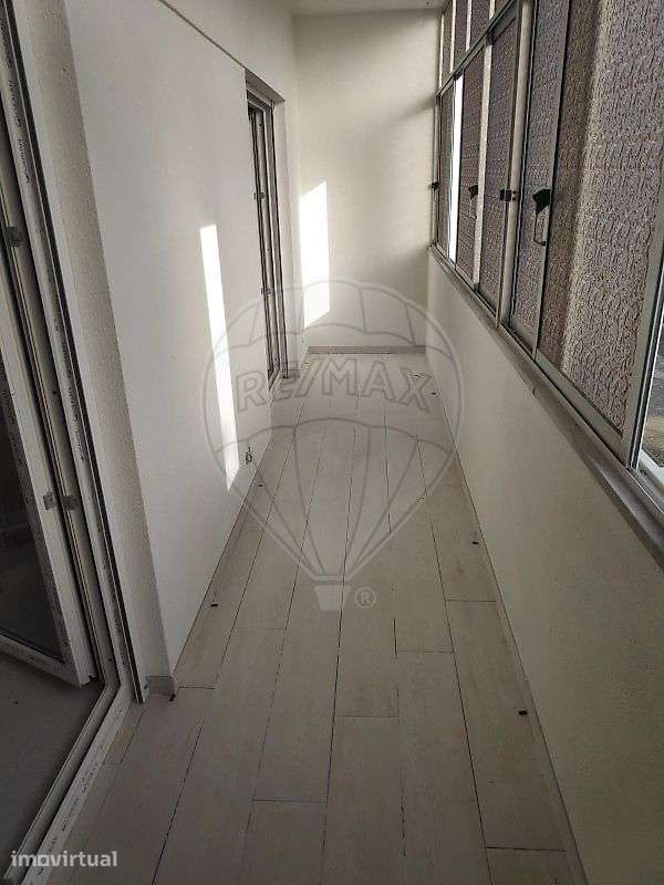 Apartamento T2 para arrendamento - Grande imagem: 3/36