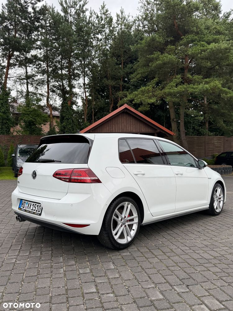 Volkswagen Golf 2.0 TDI BMT GTD - 9
