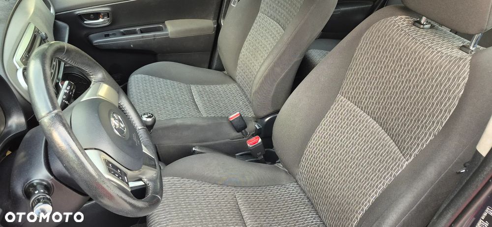 Toyota Yaris 1.33 Active - 11