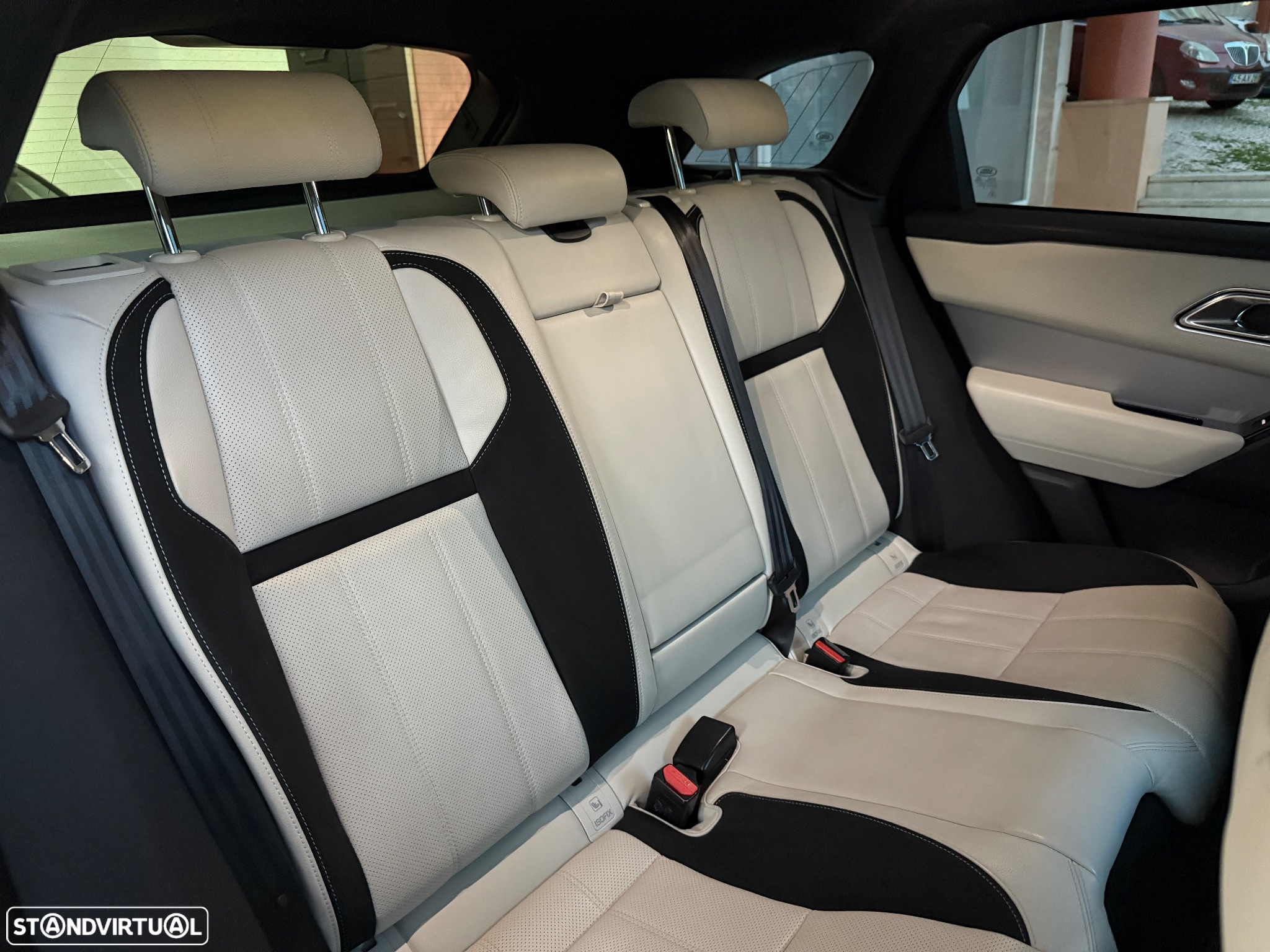 Land Rover Range Rover Velar 2.0 D R-Dynamic HSE - 60