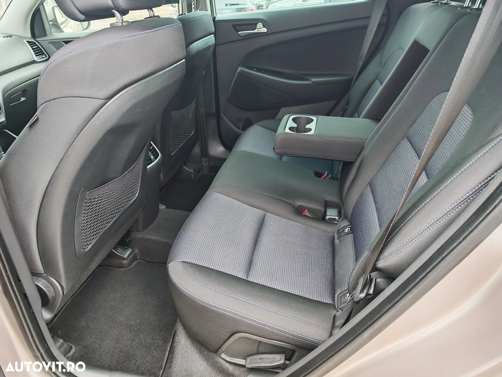 Hyundai Tucson 2.0 CRDI 4WD Automatik Style - 6