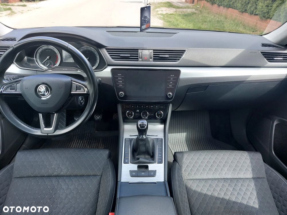 Skoda Superb 1.5 TSI ACT Ambition - 6