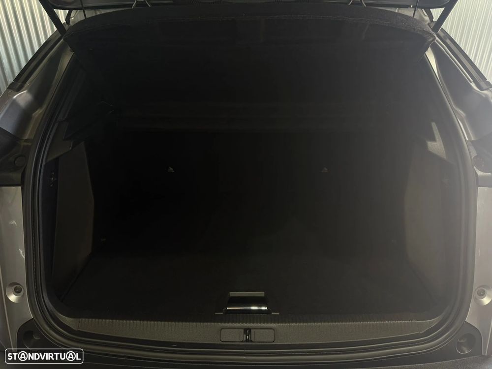 Peugeot 2008 1.2 PureTech GT - 33