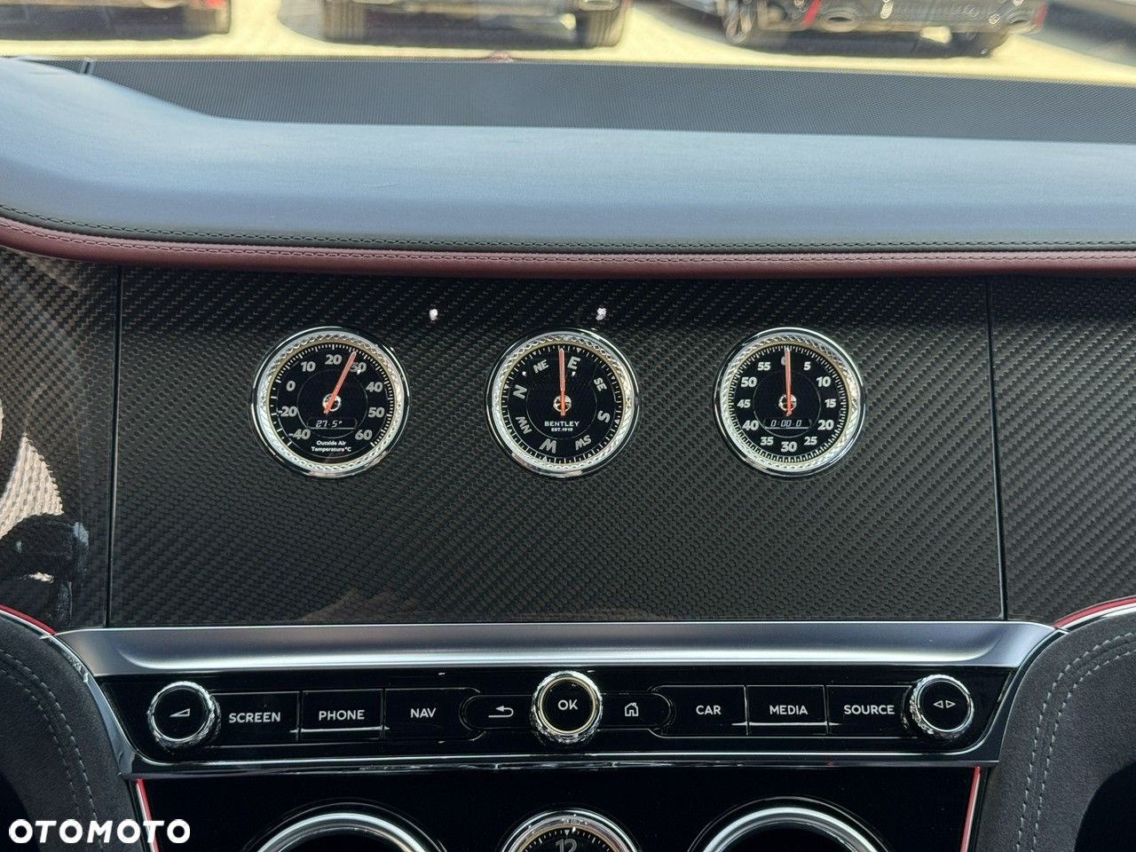 Bentley Continental GT - 32