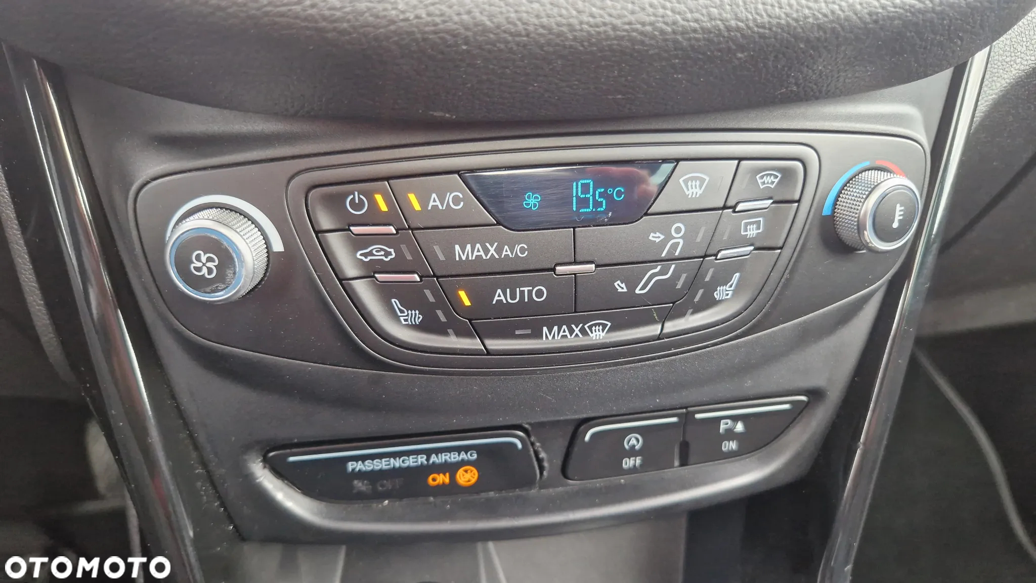 Ford B-MAX 1.5 TDCi Titanium - 13