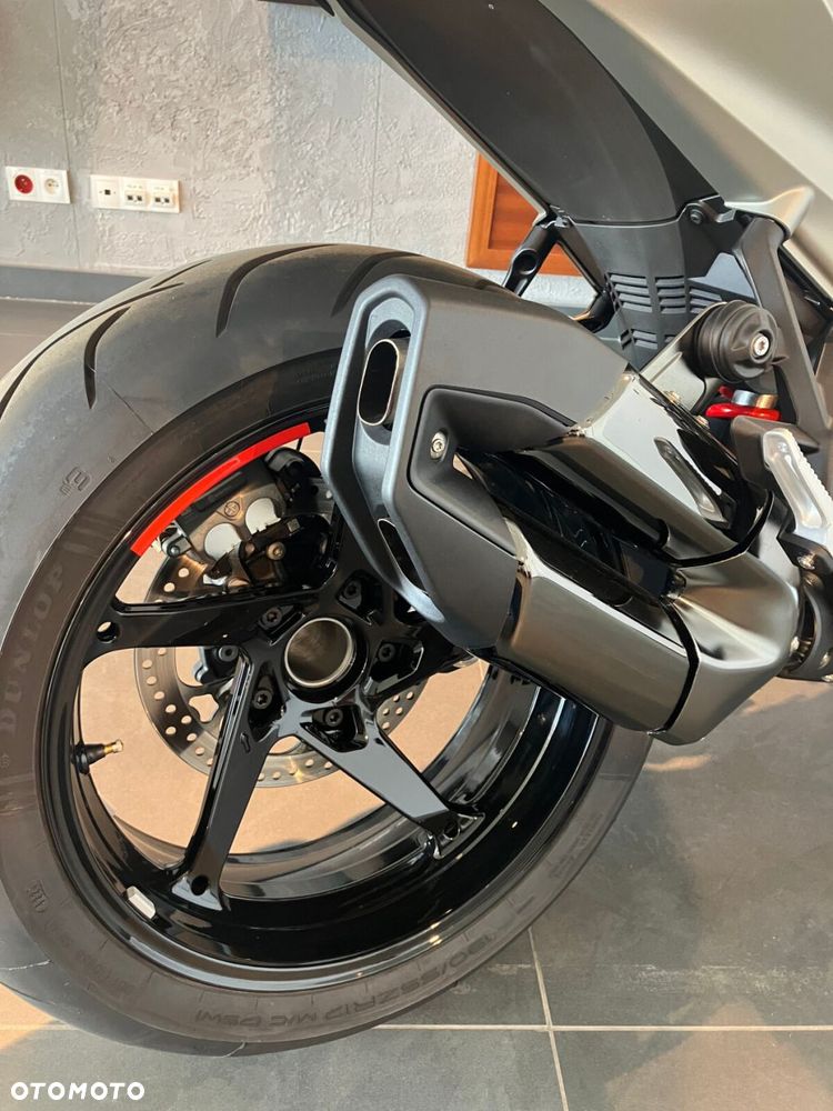 BMW R - 17