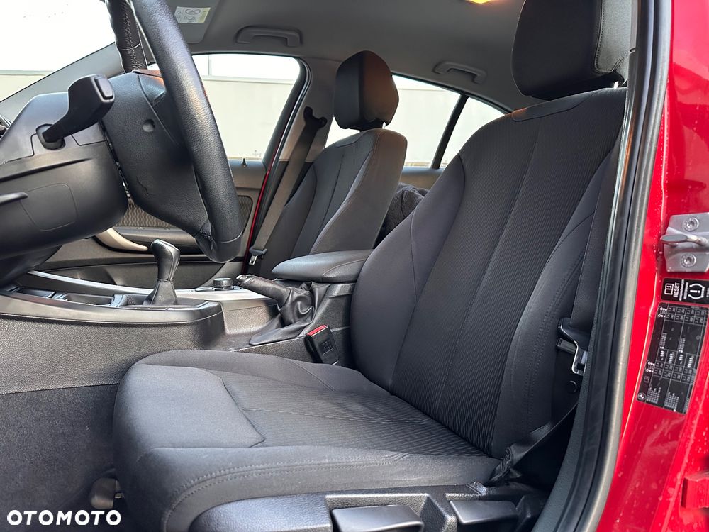 BMW Seria 1 - 21