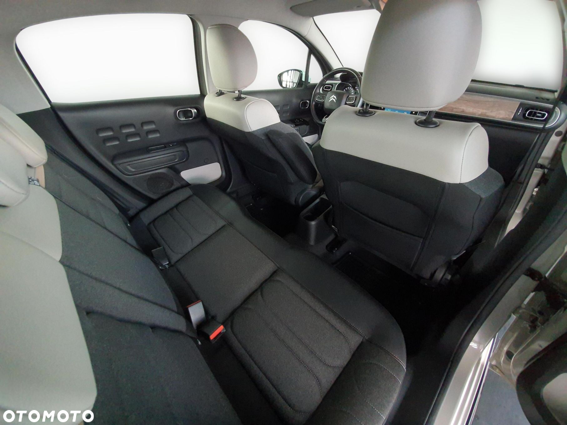 Citroën C3 1.2 PureTech Shine - 20