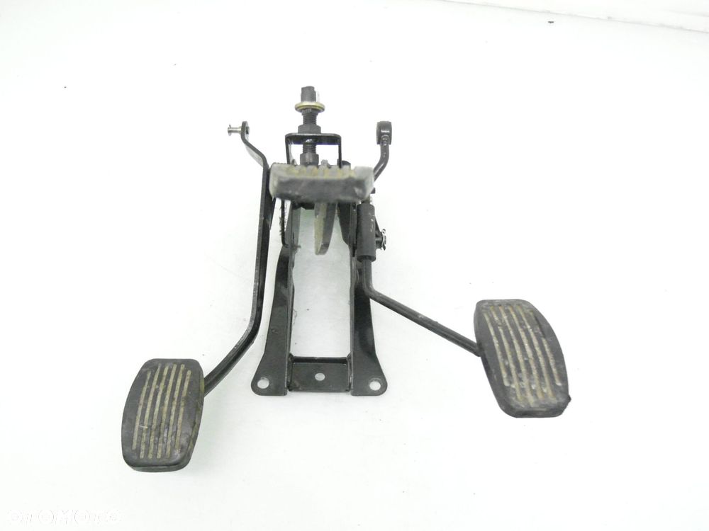 PEDAŁY SKODA FELICIA FL - 4