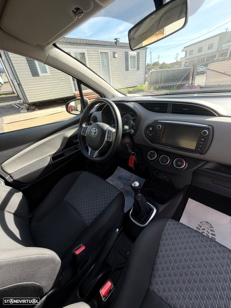 Toyota Yaris 1.4 D-4D Comfort+P.Style - 11