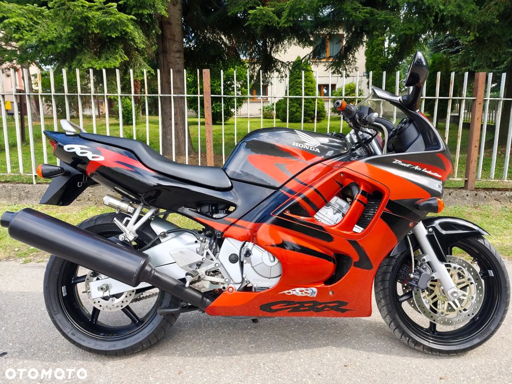 Honda CBR - 9