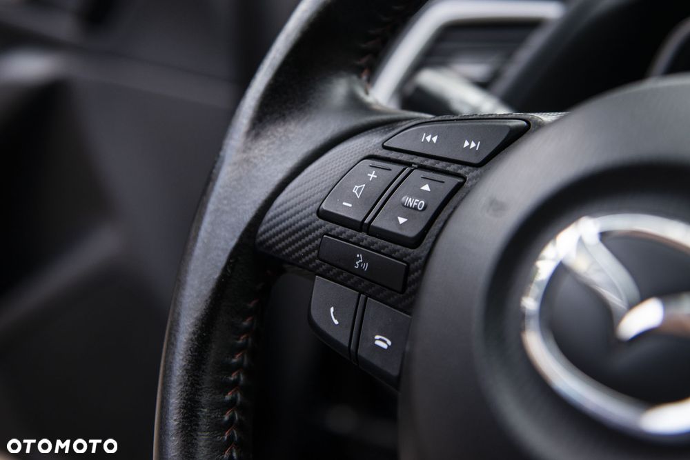 Mazda 3 SKYACTIV-G 120 NAKAMA - 26