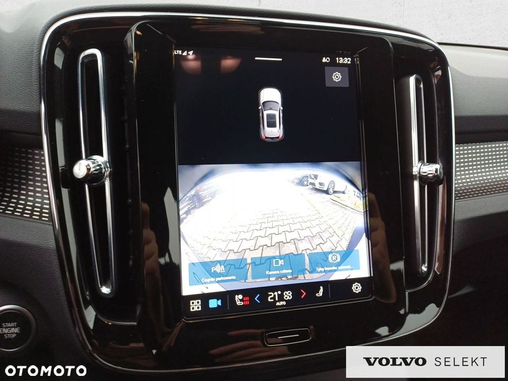 Volvo XC 40 - 24