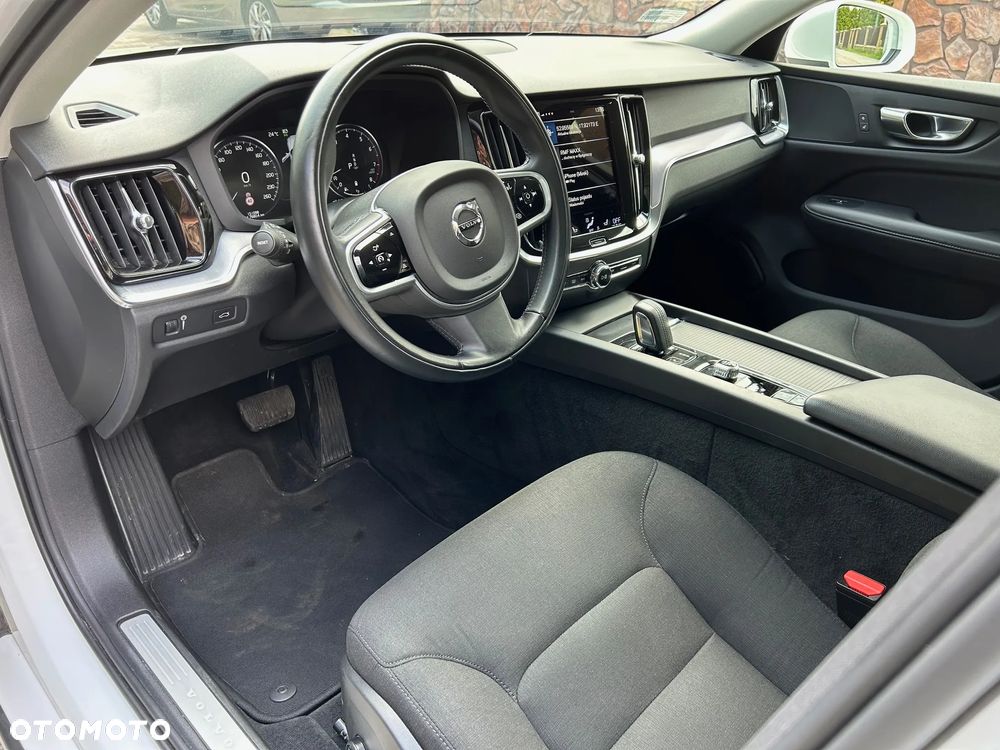 Volvo V60 B3 B Momentum Pro - 13