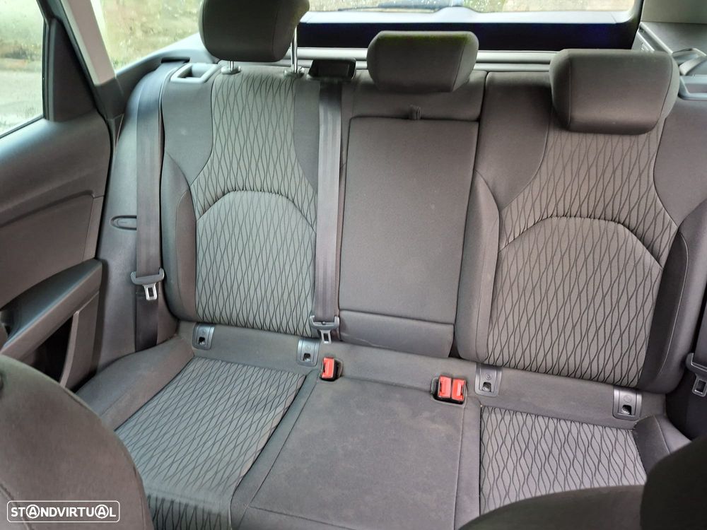 SEAT Leon ST 1.6 TDI Reference Ecomotive - 11