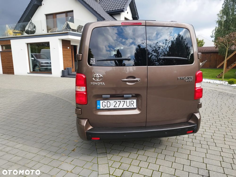 Toyota Proace Verso 2.0 D4-D Long Family - 7