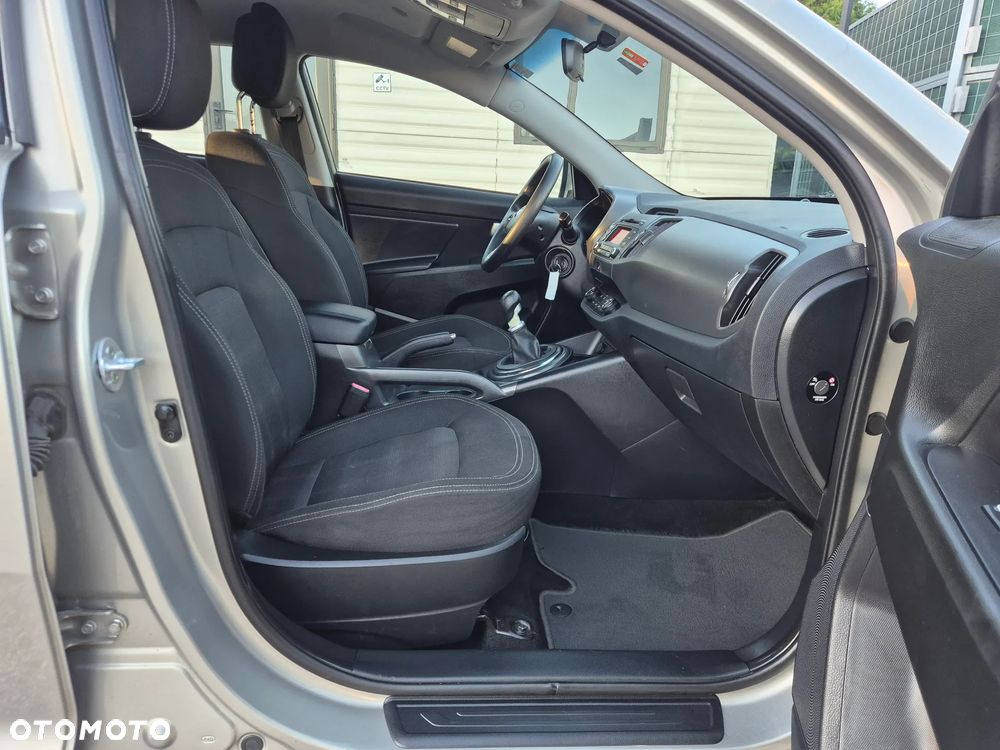 Kia Sportage 1.7 CRDI 2WD Spirit - 22