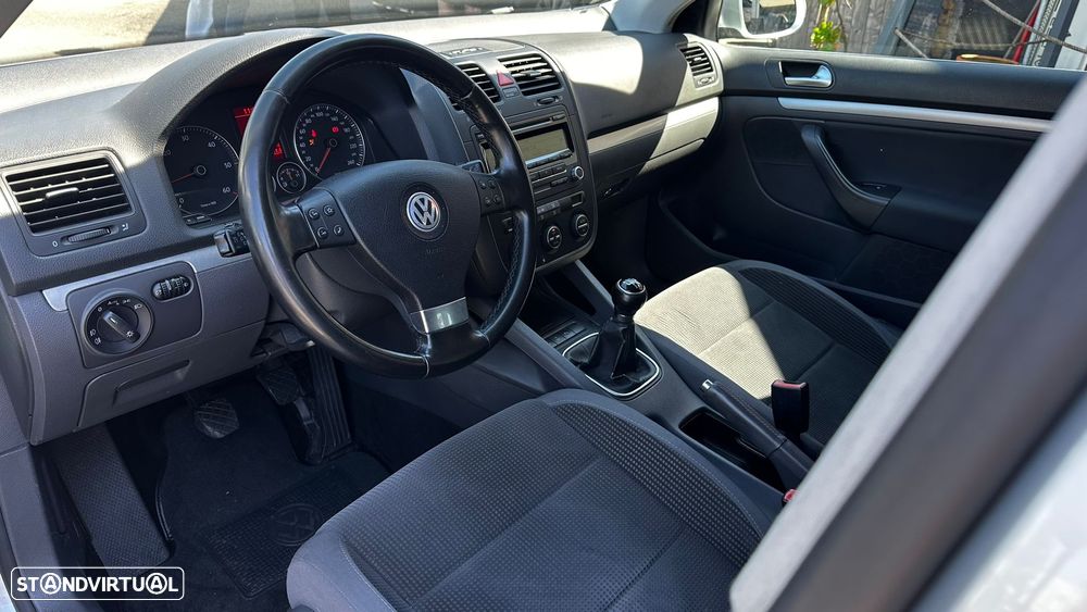 VW Golf 1.9 TDi BlueM. Confortline - 9