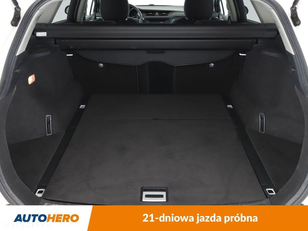 Toyota Avensis 1.8 Business Edition - 18