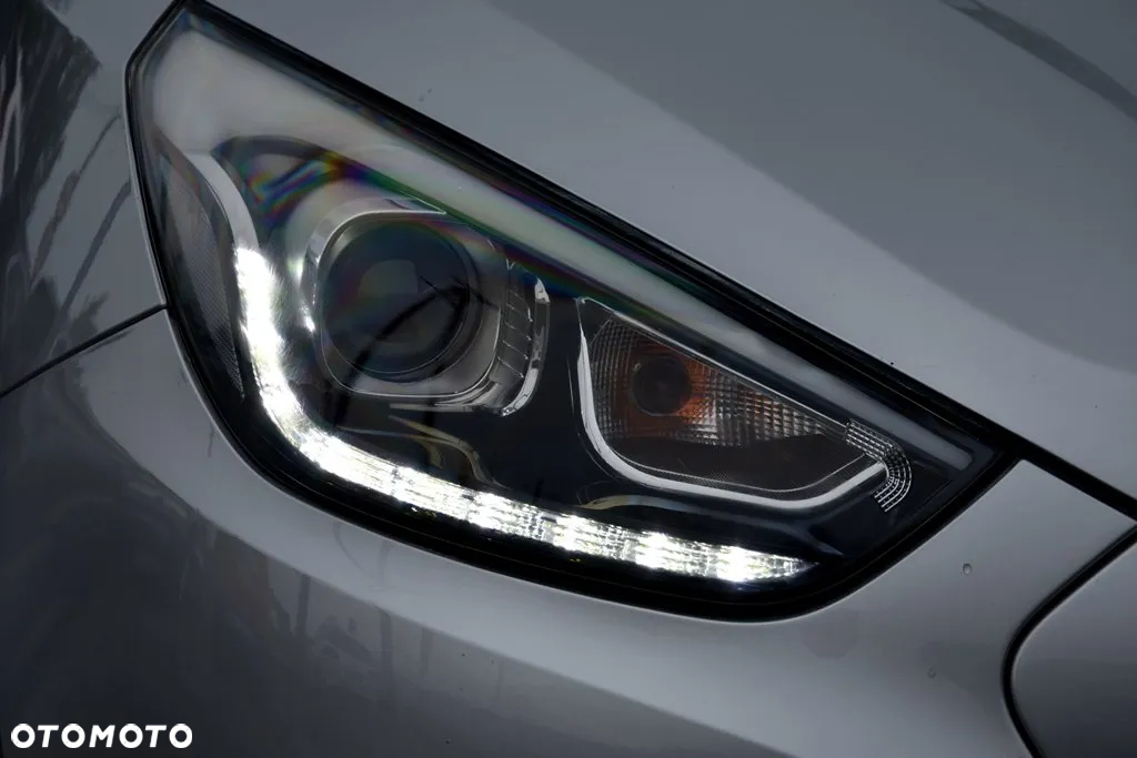 Hyundai ix35 1.7 CRDi Premium 2WD - 22