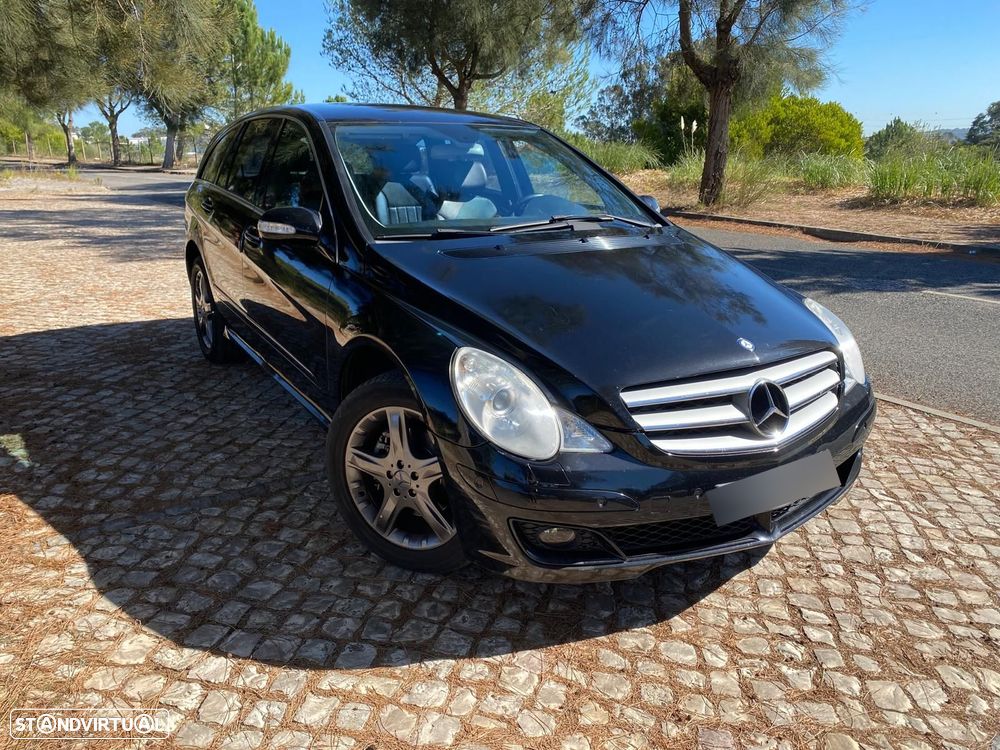 Mercedes-Benz R 320