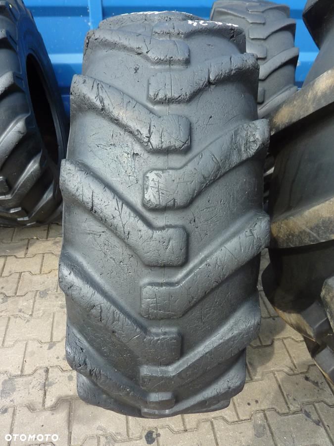 2x Opona używana przemysłowa 16.9-24 16.9R24 MITAS 400zł(szt.) W4042 - 4