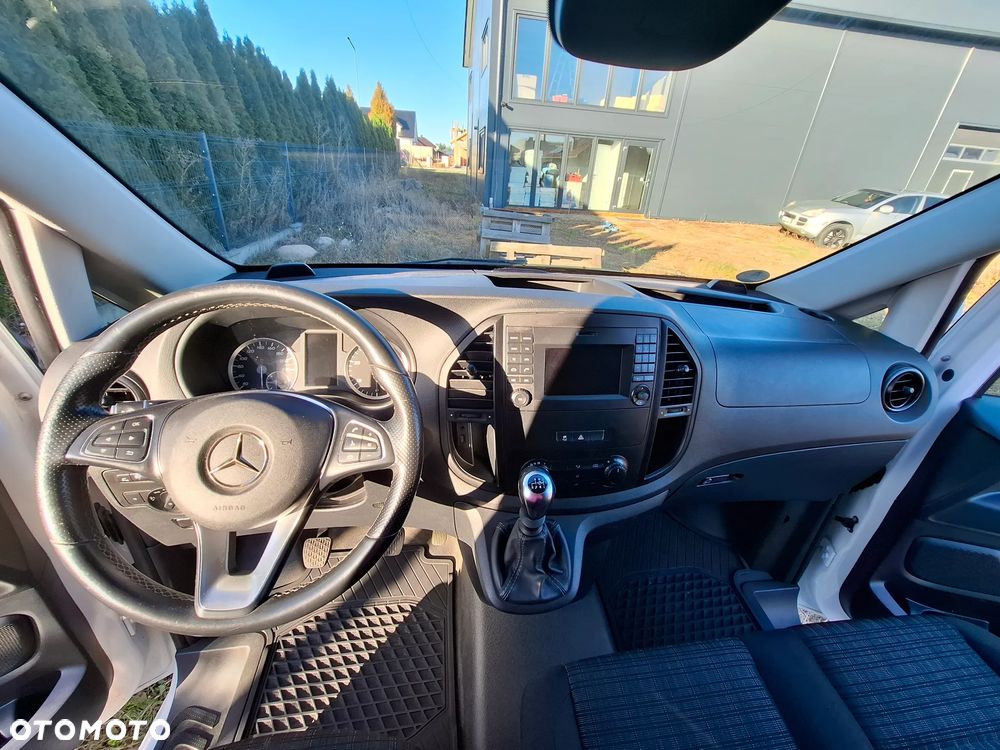 Mercedes-Benz Vito - 21