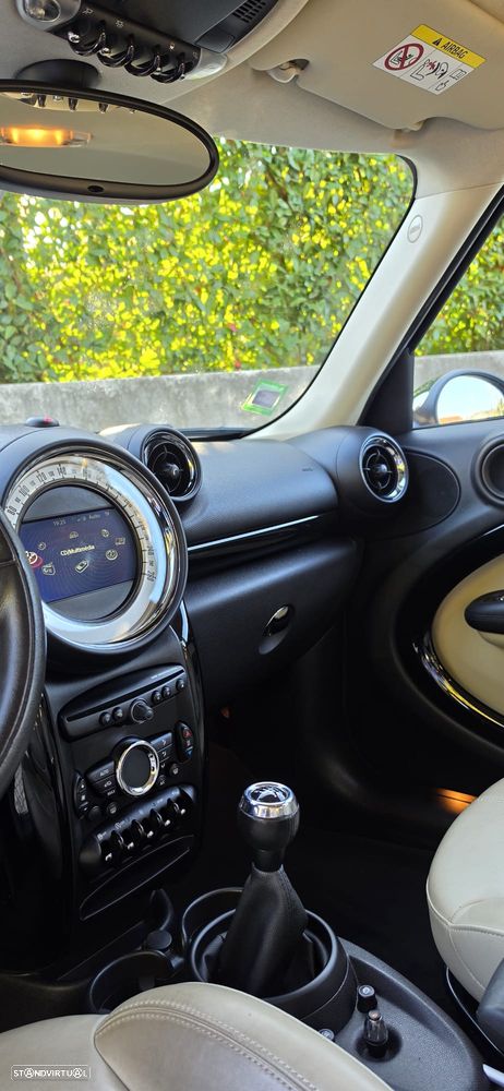 MINI Countryman Cooper D - 16