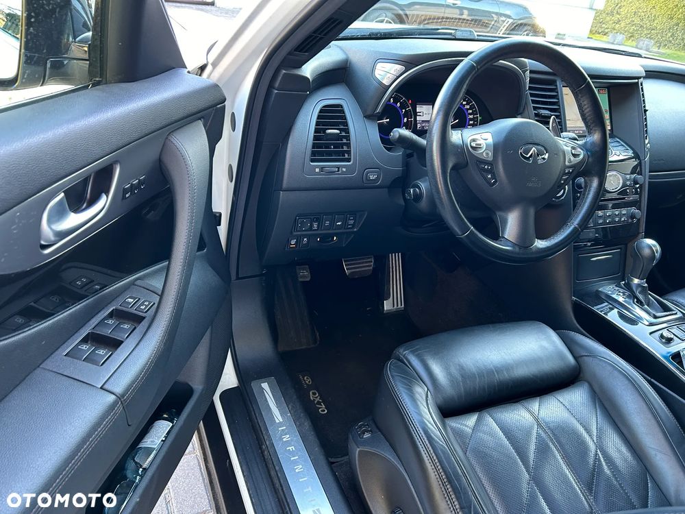 Infiniti QX70 3.7 S Premium - 7