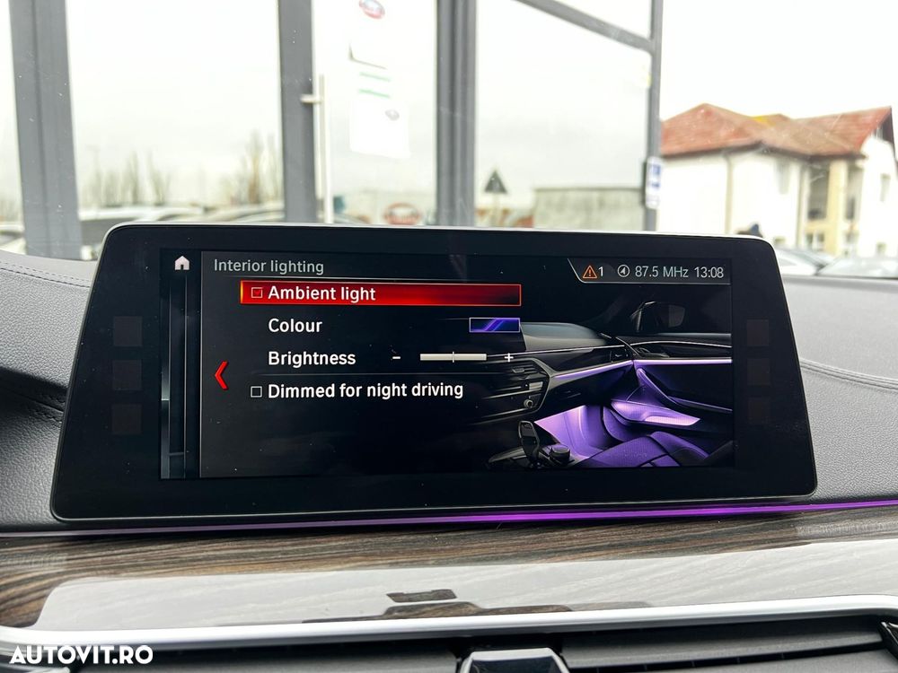 BMW Seria 5 530e AT PHEV - 28