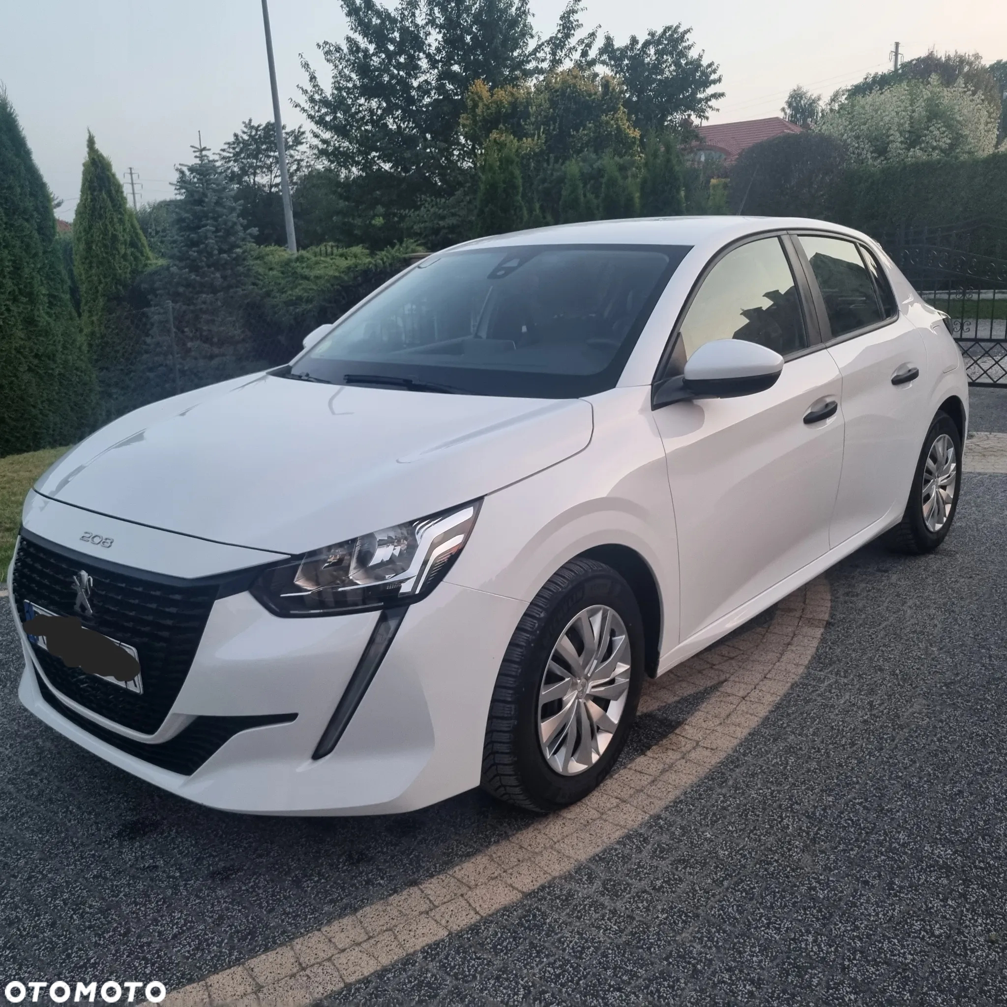 Peugeot 208 - 9